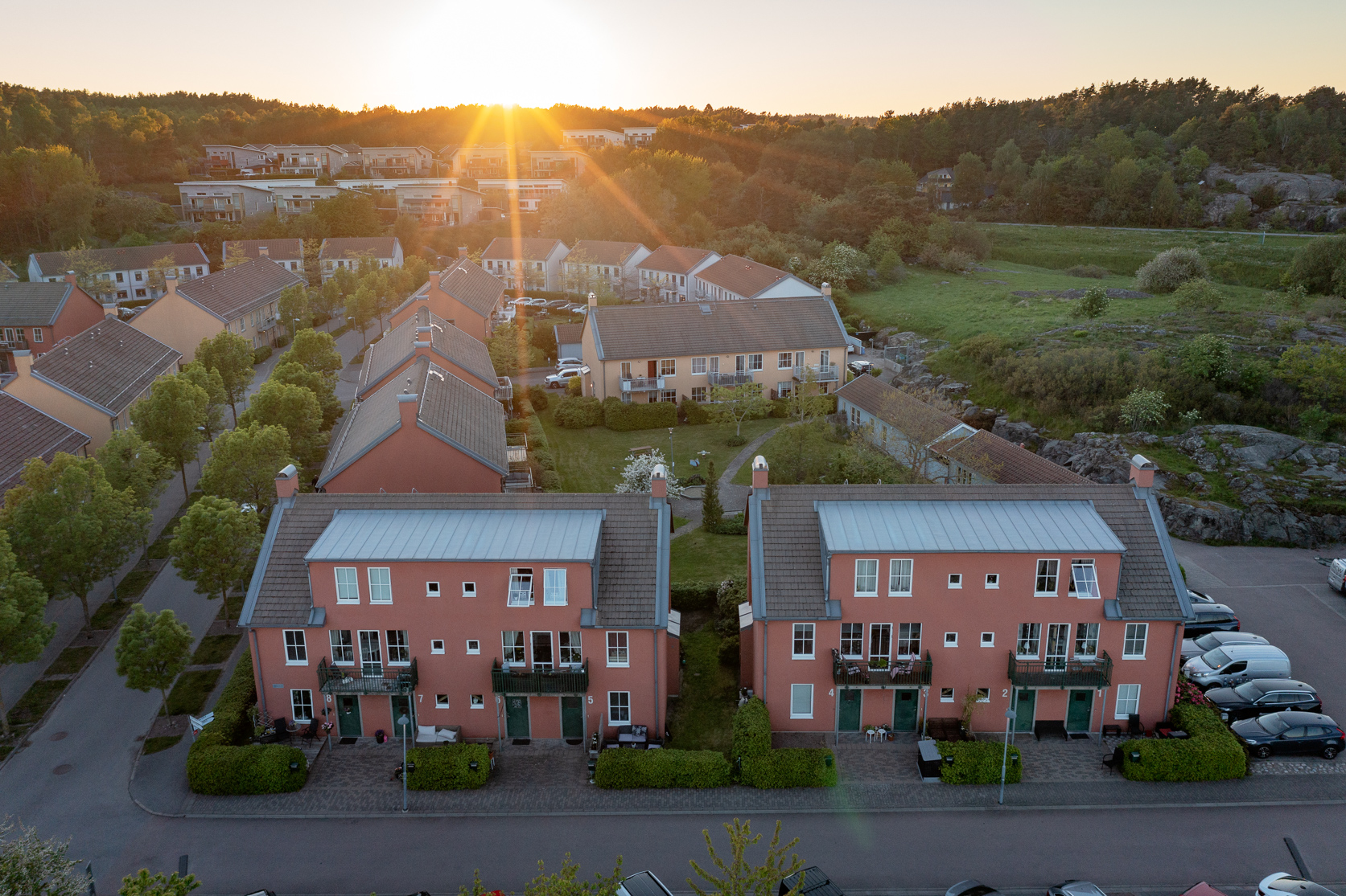 Drönarbild över Bostadsbolagets hus i Amhult, Göteborg